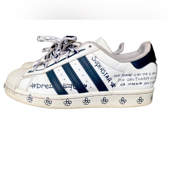 Adidas Superstar “Sharpie Pack” Size 4Y - Picture 2 of 10